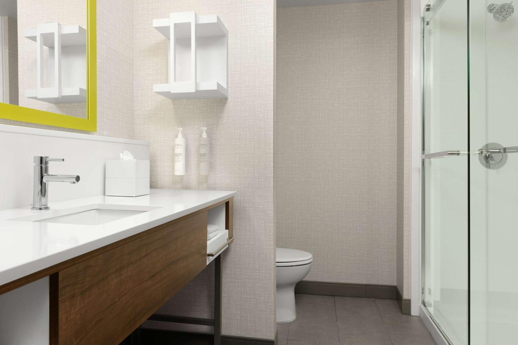Hampton Inn & Suites Durham University Medical Center Extérieur photo
