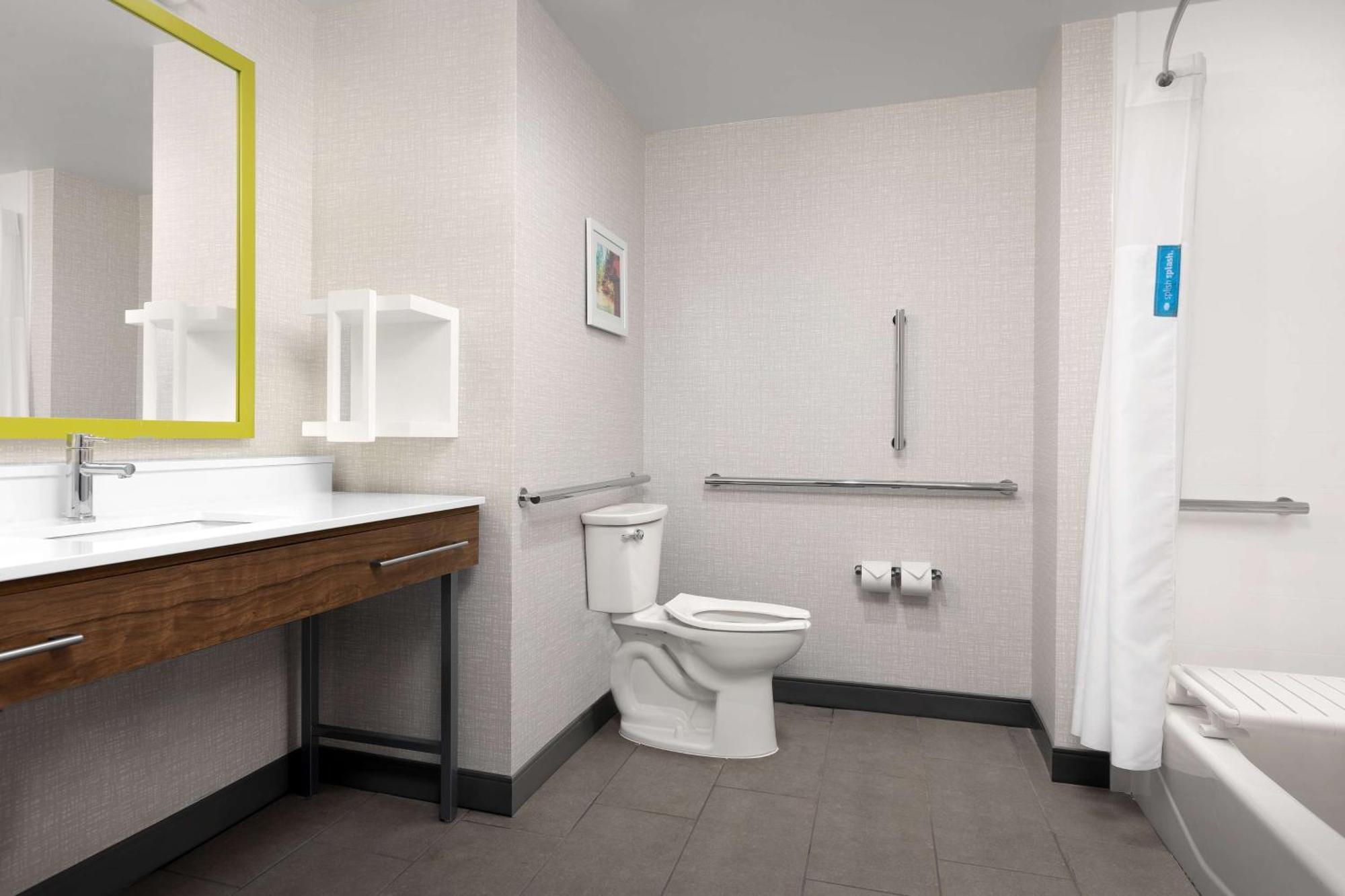Hampton Inn & Suites Durham University Medical Center Extérieur photo